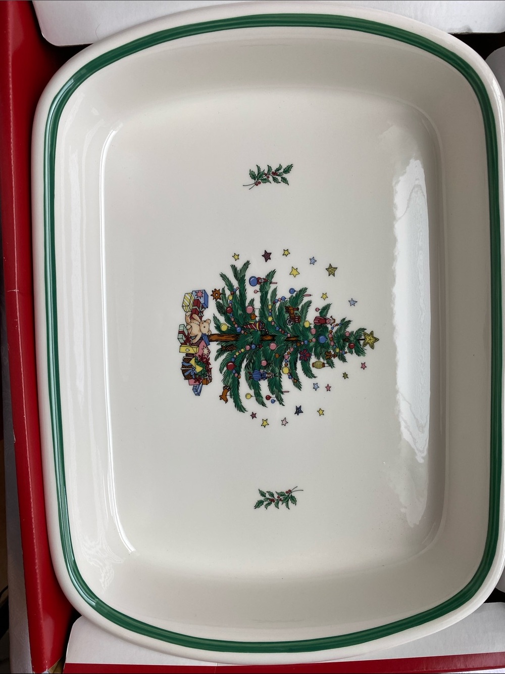 Retired Nikko Happy Holidays 15.25” large lasagna pan, new in box, new